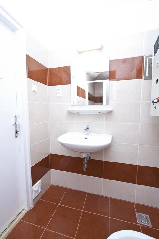 Andrassy Apartment With Inside Parking Budapest Extérieur photo