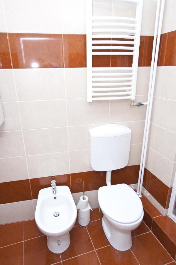 Andrassy Apartment With Inside Parking Budapest Chambre photo